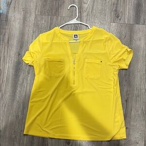Anne Klein Yellow Boxy Short Sleeve Blouse